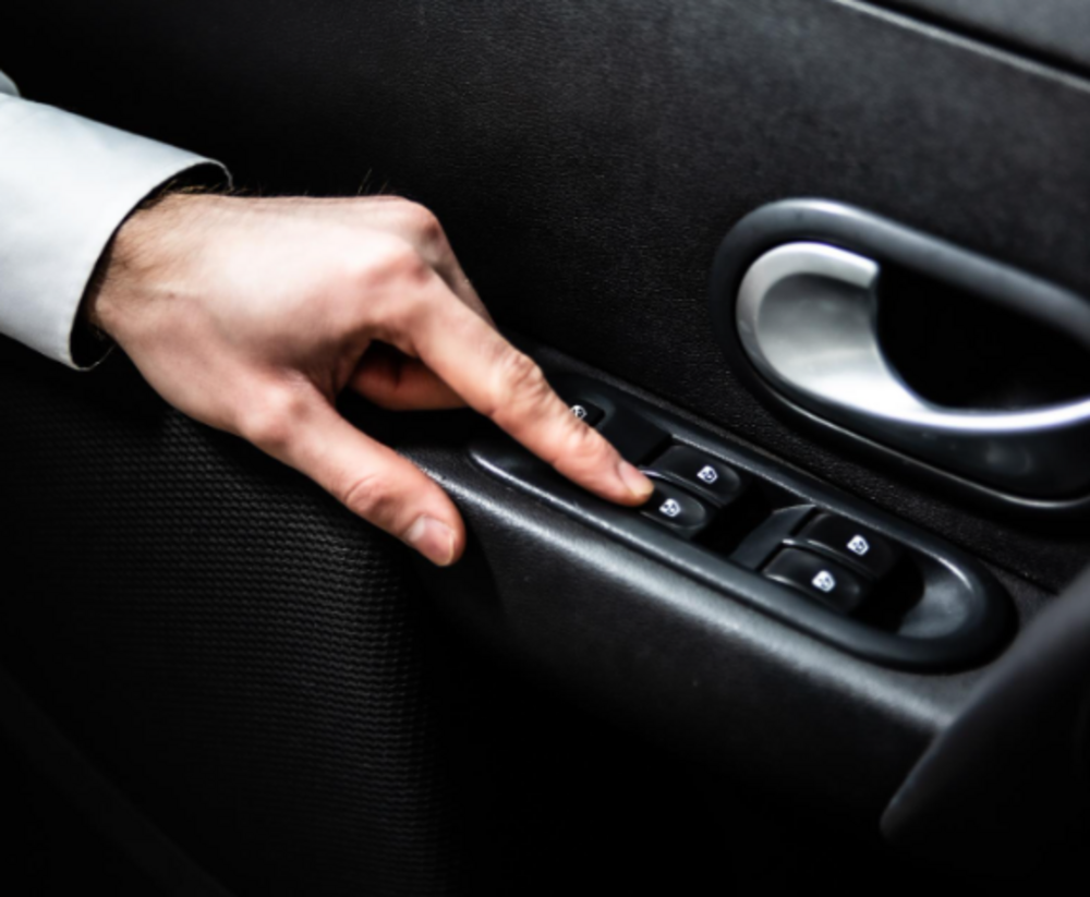 galeria Fechamento e abertura de vidros, Rebatimento e Tilt Down plug & play