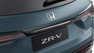 MOLDURA DE TAMPA TRASEIRA - PRETA