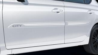 FRISO DE PORTAS COM LOGO CROMADO Branco tafeta sólido