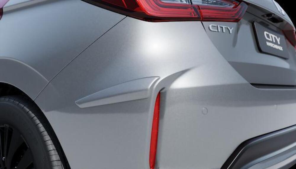 galeria PROTETOR LATERAL DE PARA-CHOQUE TRASEIRO Prata platinum metálico