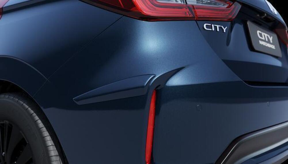 galeria PROTETOR LATERAL DE PARA-CHOQUE TRASEIRO Azul cósmico metálico