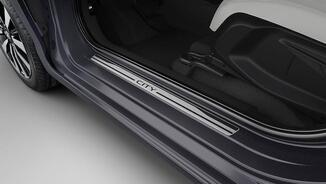 PROTETOR DE SOLEIRA EM RESINA