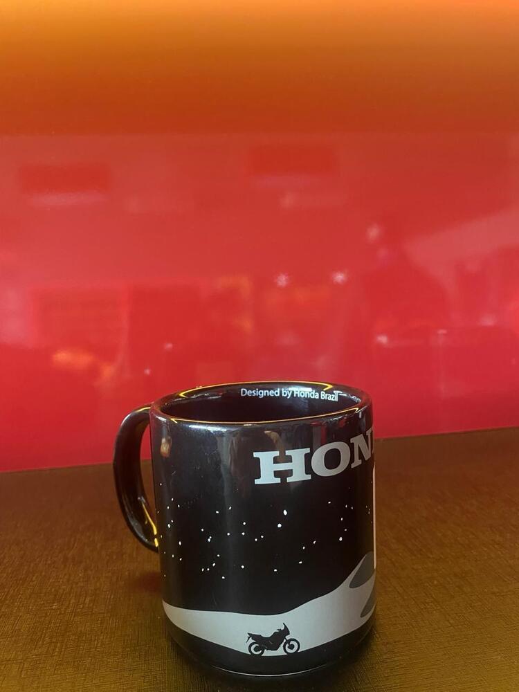 galeria CANECA DESERT ADVENTURE HONDA MOTO PRETO