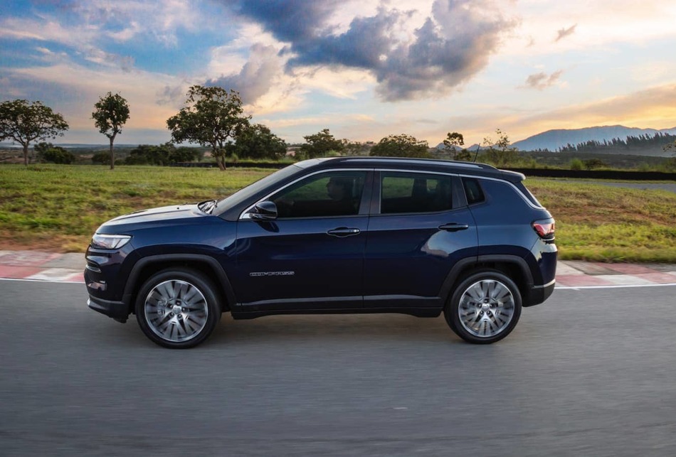 Compass 2022 Sport T270 Turbo Flex AT6 é na Jeep Domani