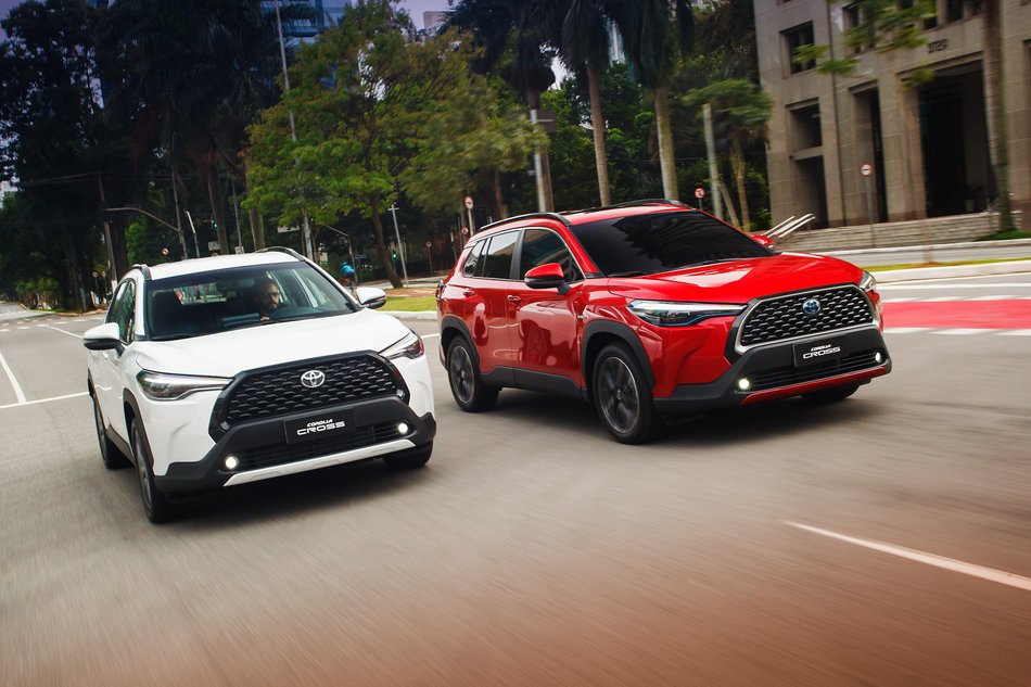 Corolla Cross 2023 XRE é na