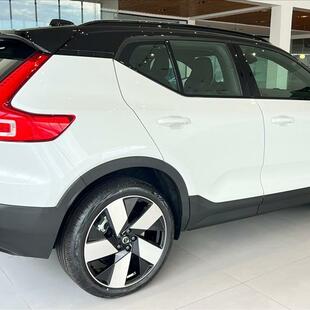 Volvo XC40 P8 RECHARGE TWIN ELECTRIC ULTIMATE AWD