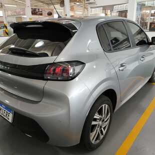 Peugeot 208 GRIFFE AT