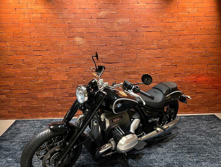 R 18 ABS 2023 por R$ 144.900,00 é na Euro import BMW Motorrad Londrina