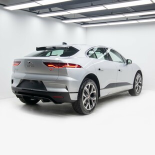 Jaguar I-Pace SE EV400 AWD Aut. (Elétrico)