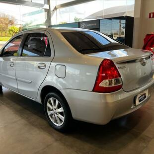 Toyota ETIOS 1.5 XLS SEDAN 16V FLEX 4P AUTOMÁTICO