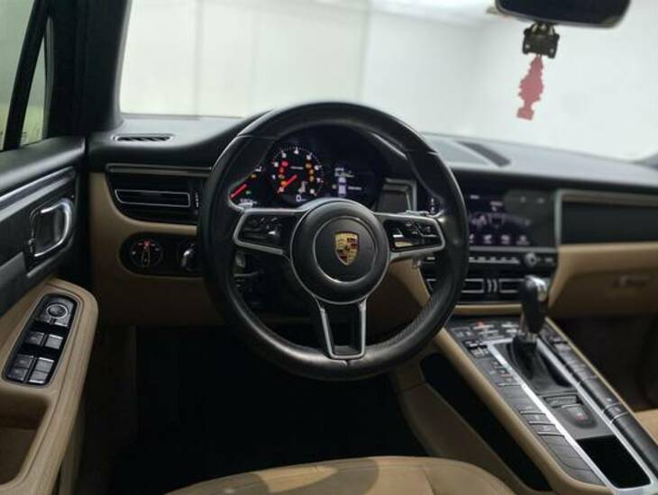galeria MACAN