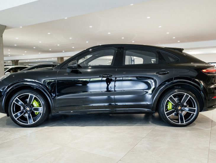 galeria Cayenne Coupé