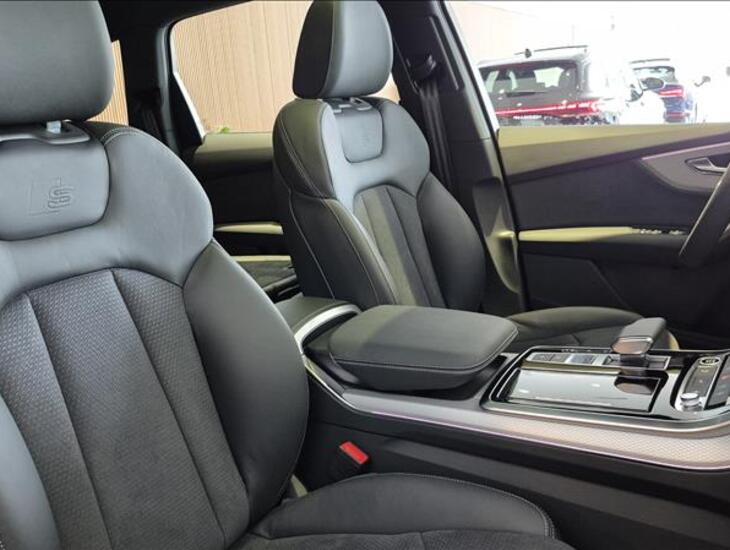 galeria Q7