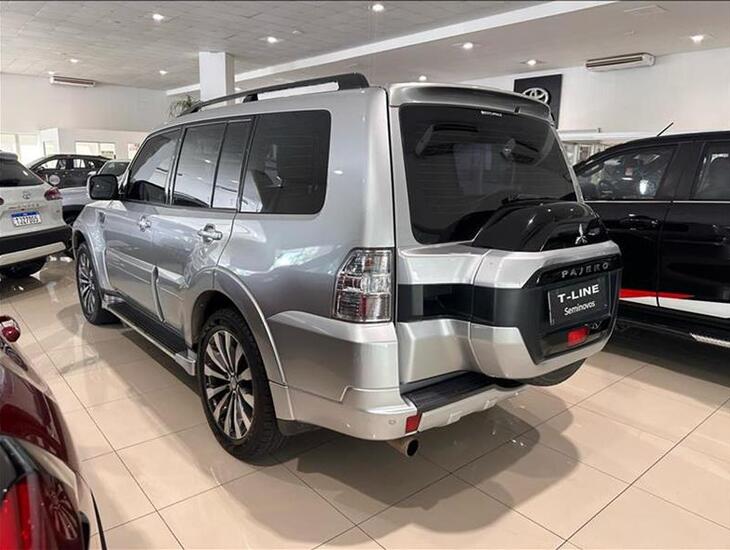 galeria PAJERO FULL