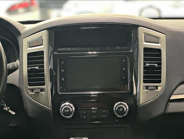 galeria PAJERO FULL