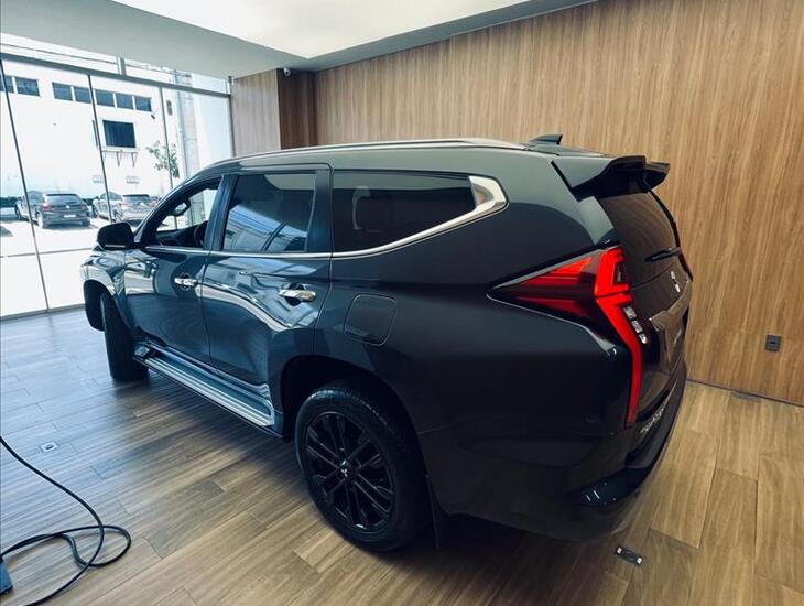 galeria PAJERO SPORT