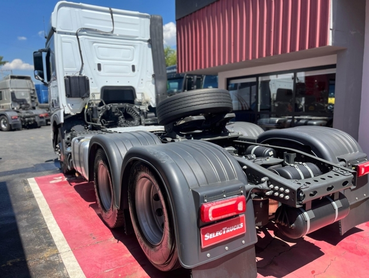 galeria Actros 2548