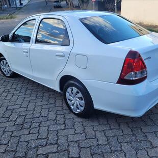 Toyota ETIOS 1.5 X SEDAN 16V FLEX 4P AUTOMÁTICO