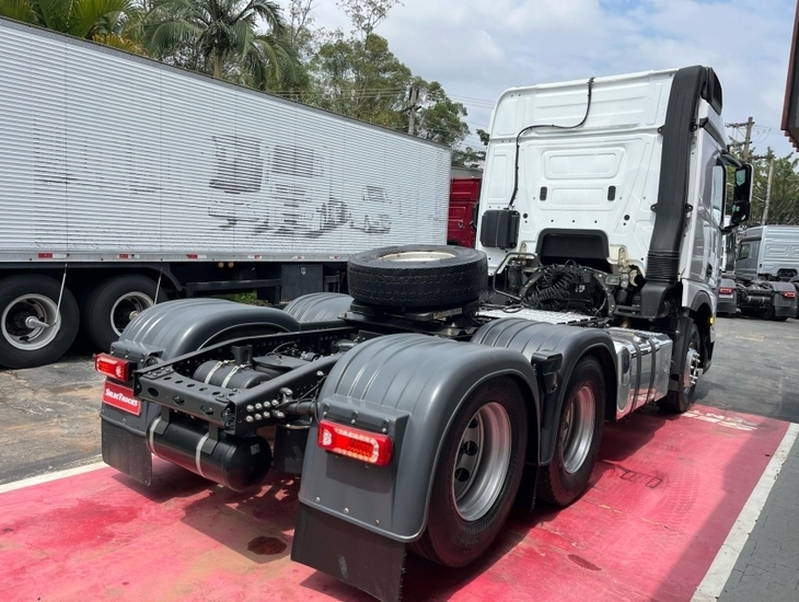 galeria Actros 2548