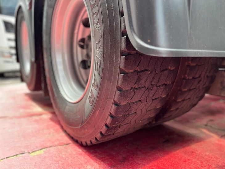 galeria Actros 2548