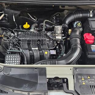 Renault SANDERO 1.0 12V SCE FLEX ZEN MANUAL