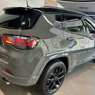 Jeep Compass Blackhawk