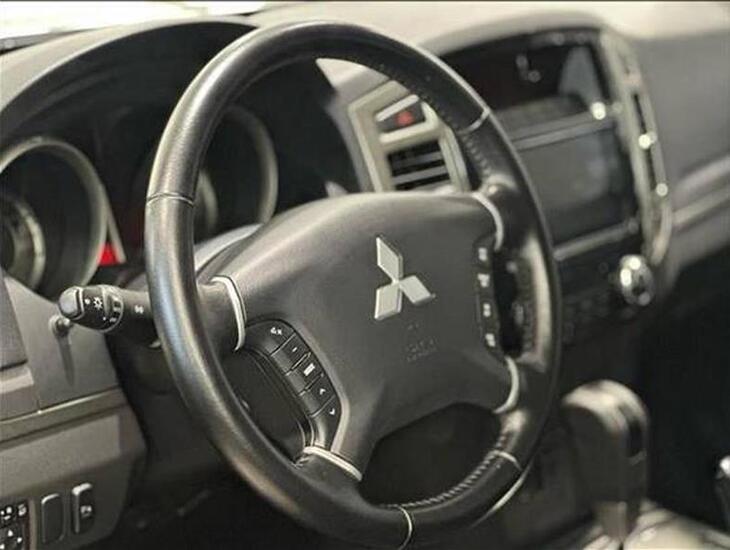 galeria PAJERO FULL