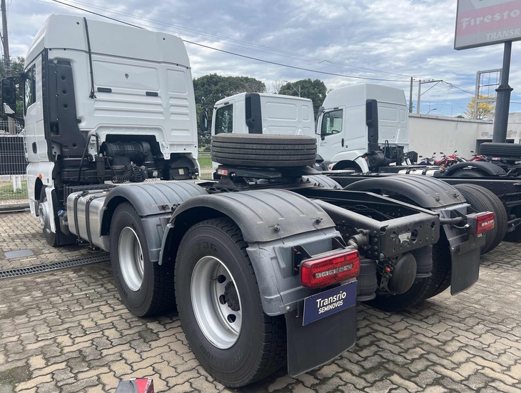 galeria VOLKSWAGEN/29.520 METEOR 6X4