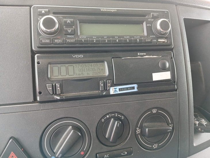galeria VOLKSWAGEN/25.420 CTC 6X2