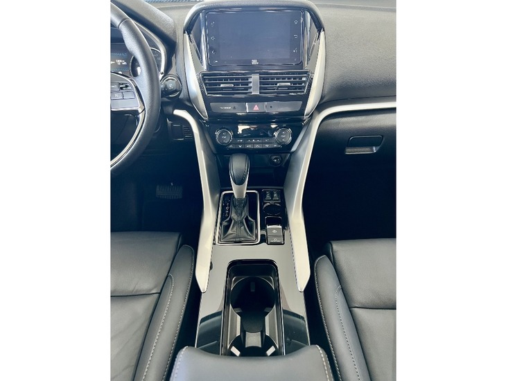 galeria ECLIPSE CROSS