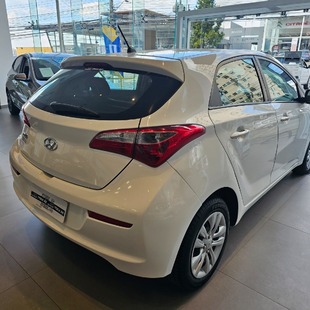 Hyundai HB20 1.0 COMFORT PLUS 12V FLEX 4P MANUAL