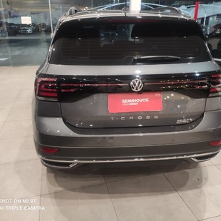 Volkswagen T-CROSS 1.0 200 TSI TOTAL FLEX COMFORTLINE AUTOMATICO