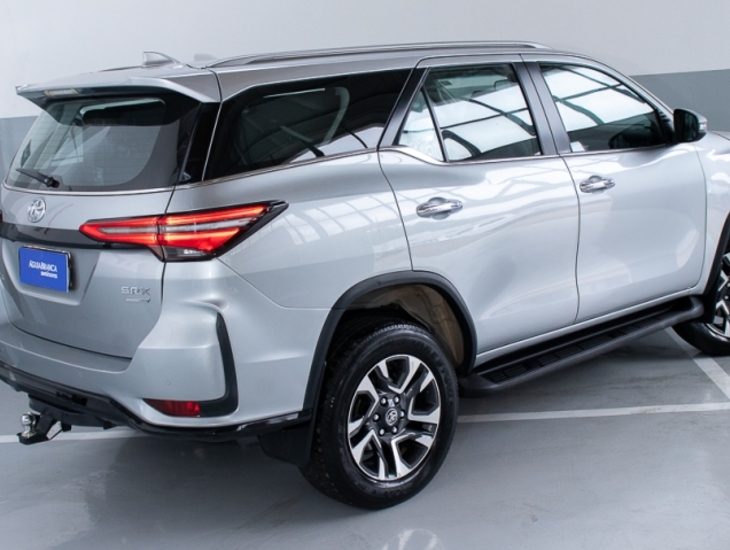 galeria HILUX SW4