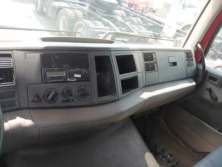 galeria VOLKSWAGEN/15.190 CRM 4X2