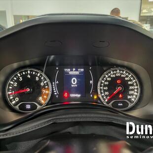 Jeep RENEGADE 1.8 16V FLEX LONGITUDE 4P AUTOMÁTICO