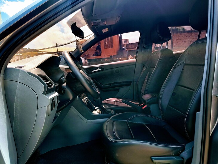 galeria T-CROSS 200TSI