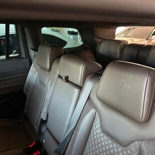 Jeep COMMANDER 1.3 T270 TURBO FLEX OVERLAND AT6