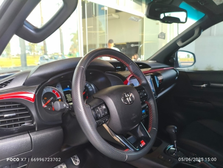 galeria HILUX