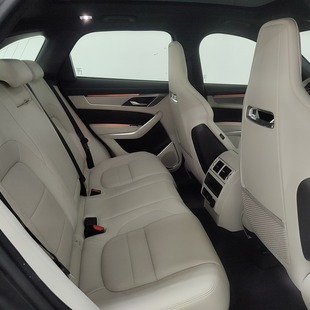 Jaguar F-Pace 2.0 R-Dynamic SE 404cv (Híbrido)