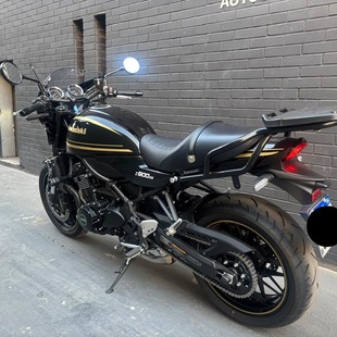 Kawasaki Z 900 RS CAFÉ