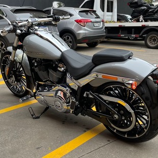 Harley Davidson Breakout 117