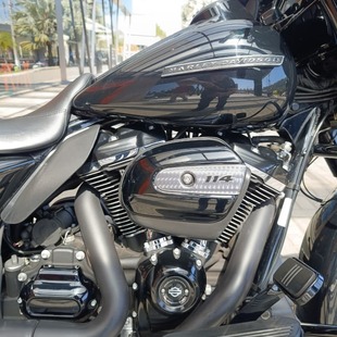 Harley Davidson Street Glide SPECIAL FLHXS