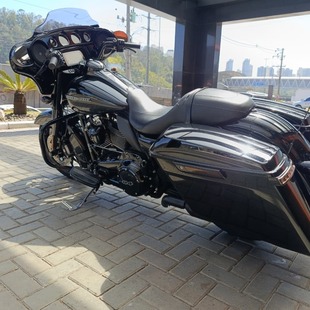 Harley Davidson Street Glide SPECIAL FLHXS