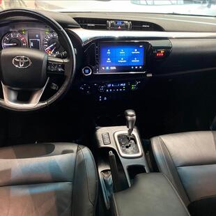 Toyota HILUX 2.8 D-4D TURBO DIESEL CD SRV 4X4 AUTOMÁTICO