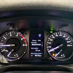 Toyota HILUX 2.8 D-4D TURBO DIESEL CD SRV 4X4 AUTOMÁTICO