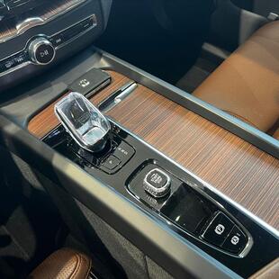 Volvo XC60 2.0 T8 RECHARGE ULTIMATE AWD GEARTRONIC