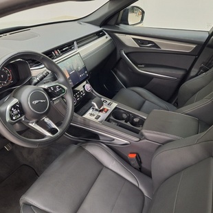 Jaguar F-Pace 2.0 R-Dynamic SE 404cv (Híbrido)
