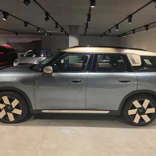 Mini Cooper Countryman SE ALL4 Top