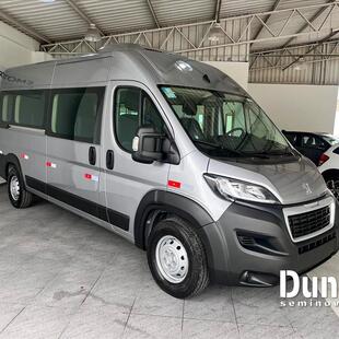 Peugeot BOXER 2.2 BLUEHDI DIESEL EXECUTIVE 17L MANUAL