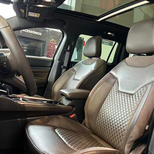 Jeep COMMANDER 2.0 TD380 TURBO DIESEL OVERLAND AT9